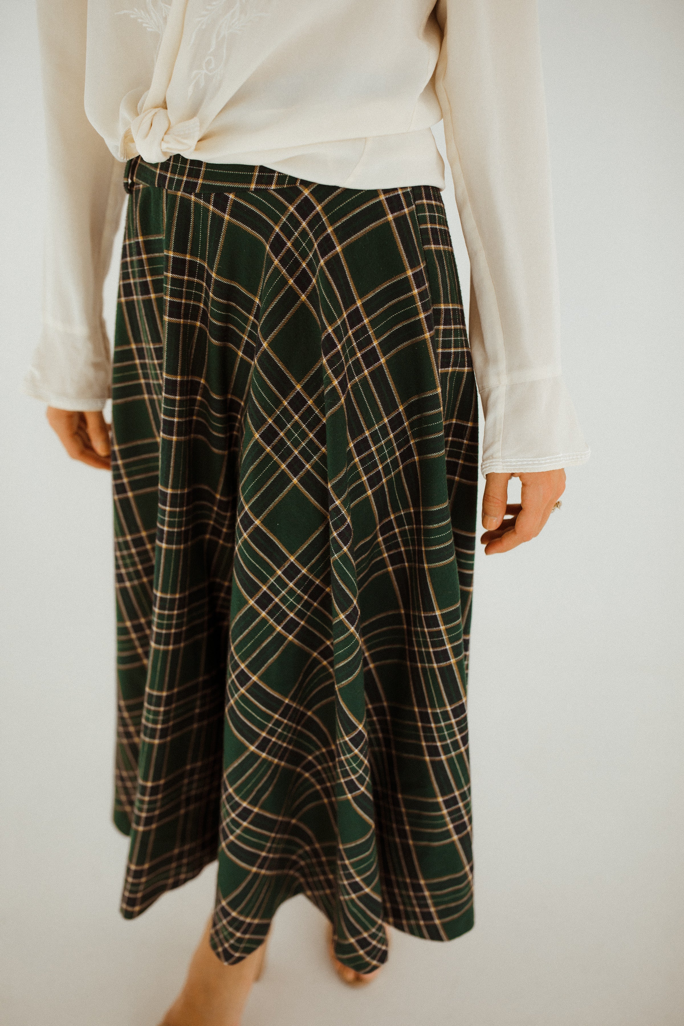 Plaid midi outlet skirt zara